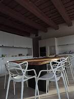 Amico Country House