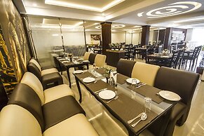 Daizzo Maple Residency