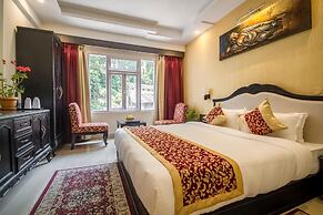 Daizzo Maple Residency