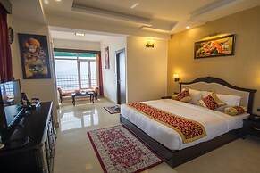 Daizzo Maple Residency