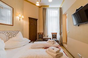 Arbio I Parlamento Rooms