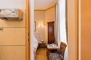 Arbio I Parlamento Rooms