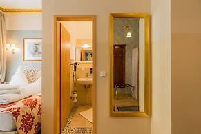 Arbio I Parlamento Rooms