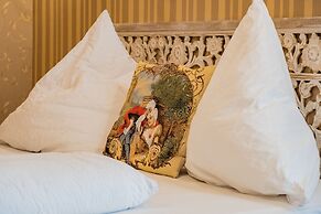 Arbio I Parlamento Rooms