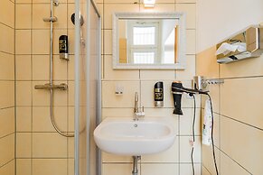 Arbio I Parlamento Rooms