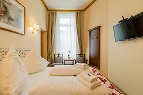 Arbio I Parlamento Rooms