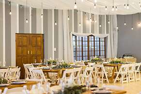 Loskop Valley Lodge and Restaurant