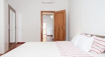 Mezzanine Apartments