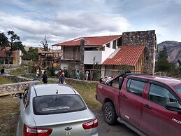 Casa de Campo Inkarumis-House