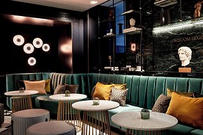 Academias Hotel, Autograph Collection