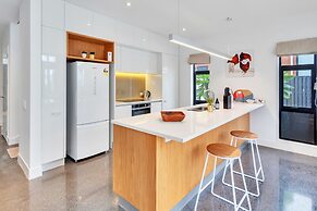 Wonderful Hobsonville Three Bedroom Home