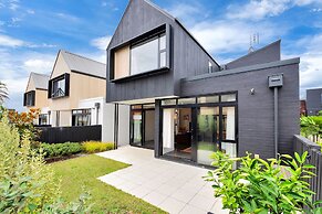 Wonderful Hobsonville Three Bedroom Home