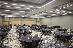 Holiday Inn & Suites Cedar Falls - Waterloo Event Ctr by IHG