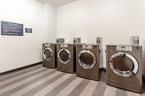 Holiday Inn & Suites Cedar Falls - Waterloo Event Ctr by IHG