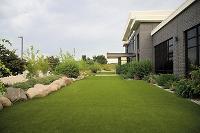 Holiday Inn & Suites Cedar Falls - Waterloo Event Ctr by IHG
