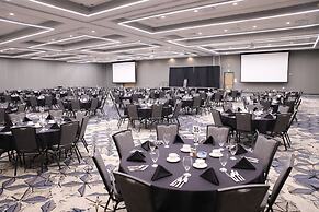 Holiday Inn & Suites Cedar Falls - Waterloo Event Ctr by IHG