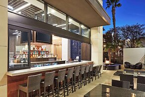 Cambria Hotel & Suites Anaheim Resort Area