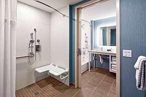 Cambria Hotel & Suites Anaheim Resort Area