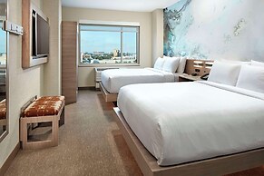 Cambria Hotel & Suites Anaheim Resort Area