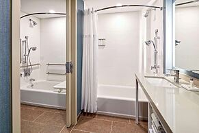 Cambria Hotel & Suites Anaheim Resort Area