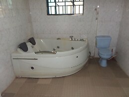 Keblat Hotel  Suites