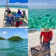 Driftwood Beach Lodge