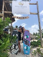 Driftwood Beach Lodge