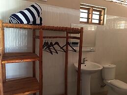 Driftwood Beach Lodge