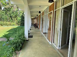 Sigiriya Rock Hide