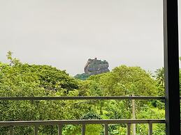 Sigiriya Rock Hide