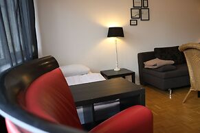 a-domo Apartments Oberhausen - Studio Apartments & Flats - short or lo