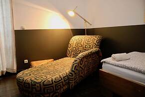 a-domo Apartments Oberhausen - Studio Apartments & Flats - short or lo