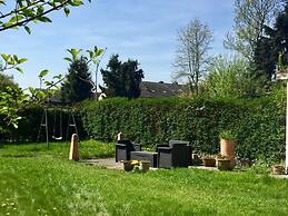 a-domo Apartments Oberhausen - Studio Apartments & Flats - short or lo