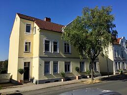 a-domo Apartments Oberhausen - Studio Apartments & Flats - short or lo