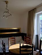 a-domo Apartments Oberhausen - Studio Apartments & Flats - short or lo