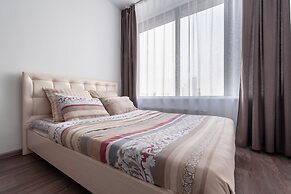 Studio Apartment on Malysheva 42a 14 floor