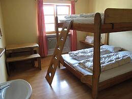 Schiff Bihlerdorf- Hostel