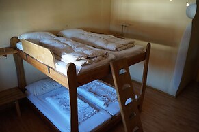 Schiff Bihlerdorf- Hostel