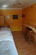 Schiff Bihlerdorf- Hostel