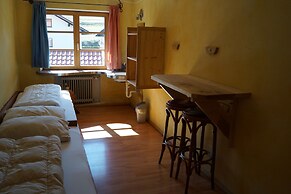 Schiff Bihlerdorf- Hostel