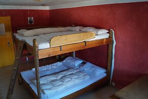 Schiff Bihlerdorf- Hostel