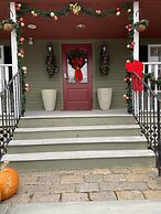 Stagecoach House Inn