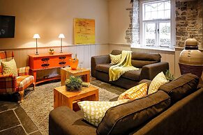 The Coach House at Gileston Manor