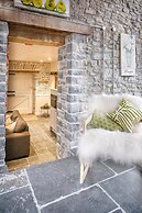 The Coach House at Gileston Manor