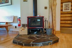 Beautiful Log Chalet Near Fernie, BC