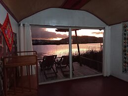 Uros Titicaca khantaniwa Lodge