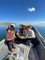 Uros Titicaca khantaniwa Lodge