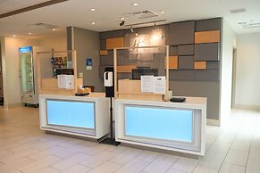 Holiday Inn Express And Suites Middletown by IHG