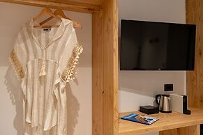 Lemon Suites Santorini