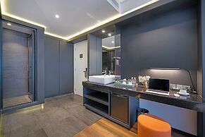 The Code Hotel & Spa